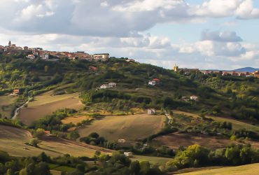 le dolci colline intorno a Lacedonia (crediti foto Comune di Lacedonia)