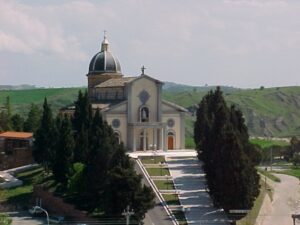 Santuario-Madonna-di-Bisaccia